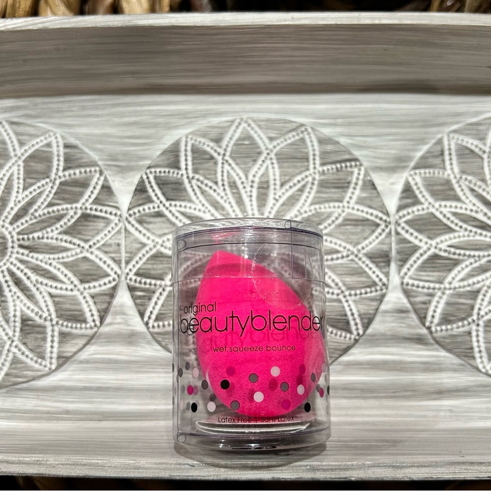 Beauty blender sponge